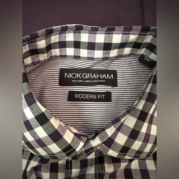 Men’s checkered button downing sleeve shirt - Picture 2 of 2